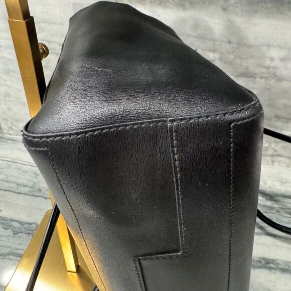 Tory Burch Robinson Black Leather Tote Bag - Picture 4 of 16